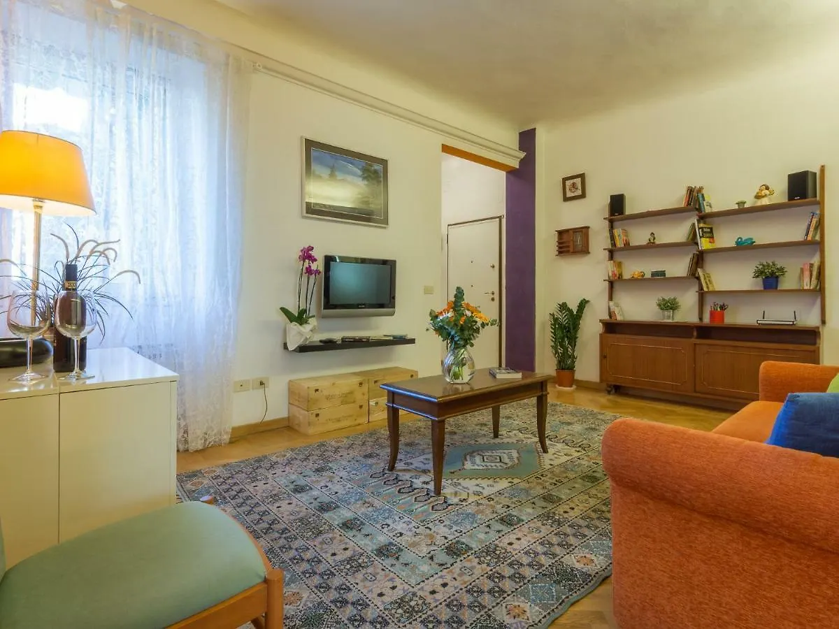 Paolo And Carlotta'S Home Florence Apartment